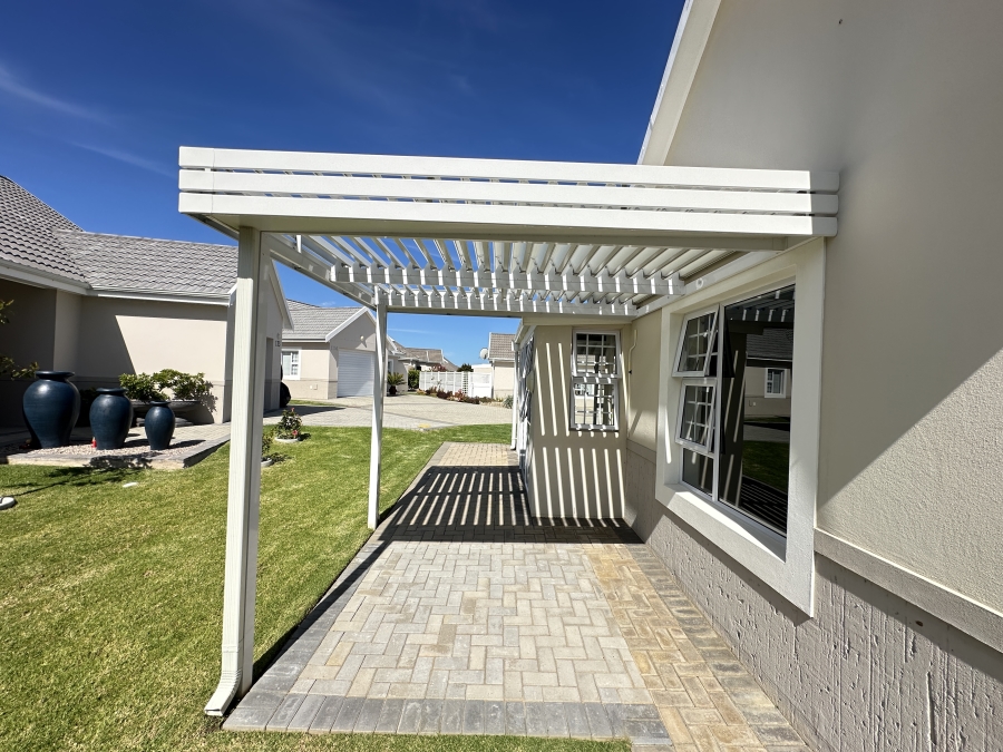 1 Bedroom Property for Sale in Heiderand Western Cape